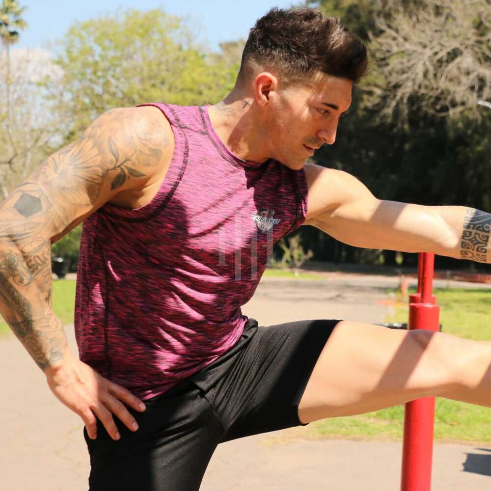 Musculosa jaspeda Bordó Fishbone / Short Zuplex liso, negro, logo blanco. Fishbone