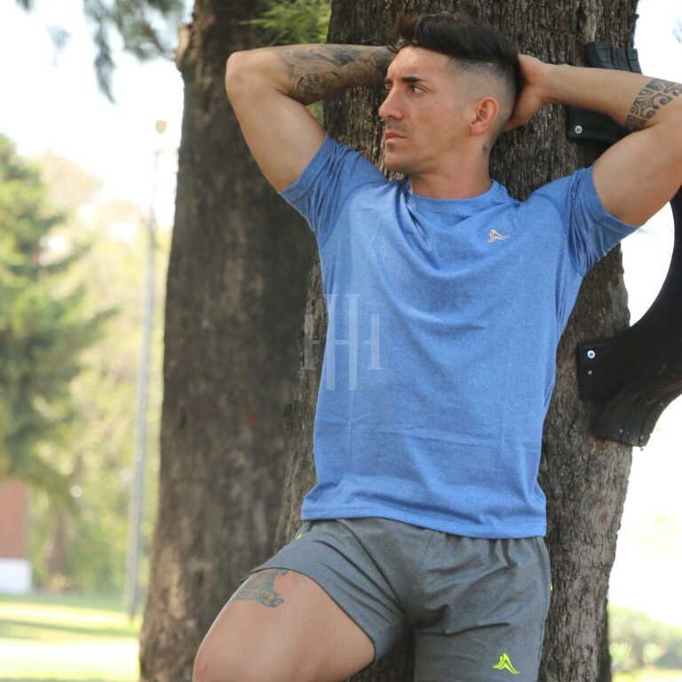 Remera algodon running urban gym sport / Short Air zuplex, gris, logo amarillo, con cierre