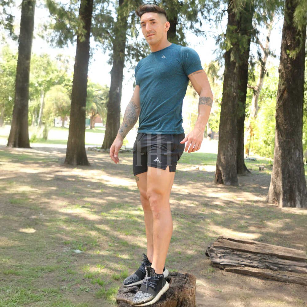 Remera algodon running urban gym sport PETROLEO / Short negro, logo blanco, con cierre CROSSRAY