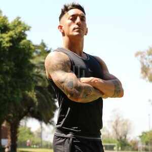 Musculosa microfibra Crossray. Short con sierre Crossray.