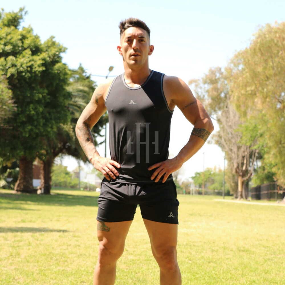 Musculosa microfibra Crossray. Short con sierre Crossray.