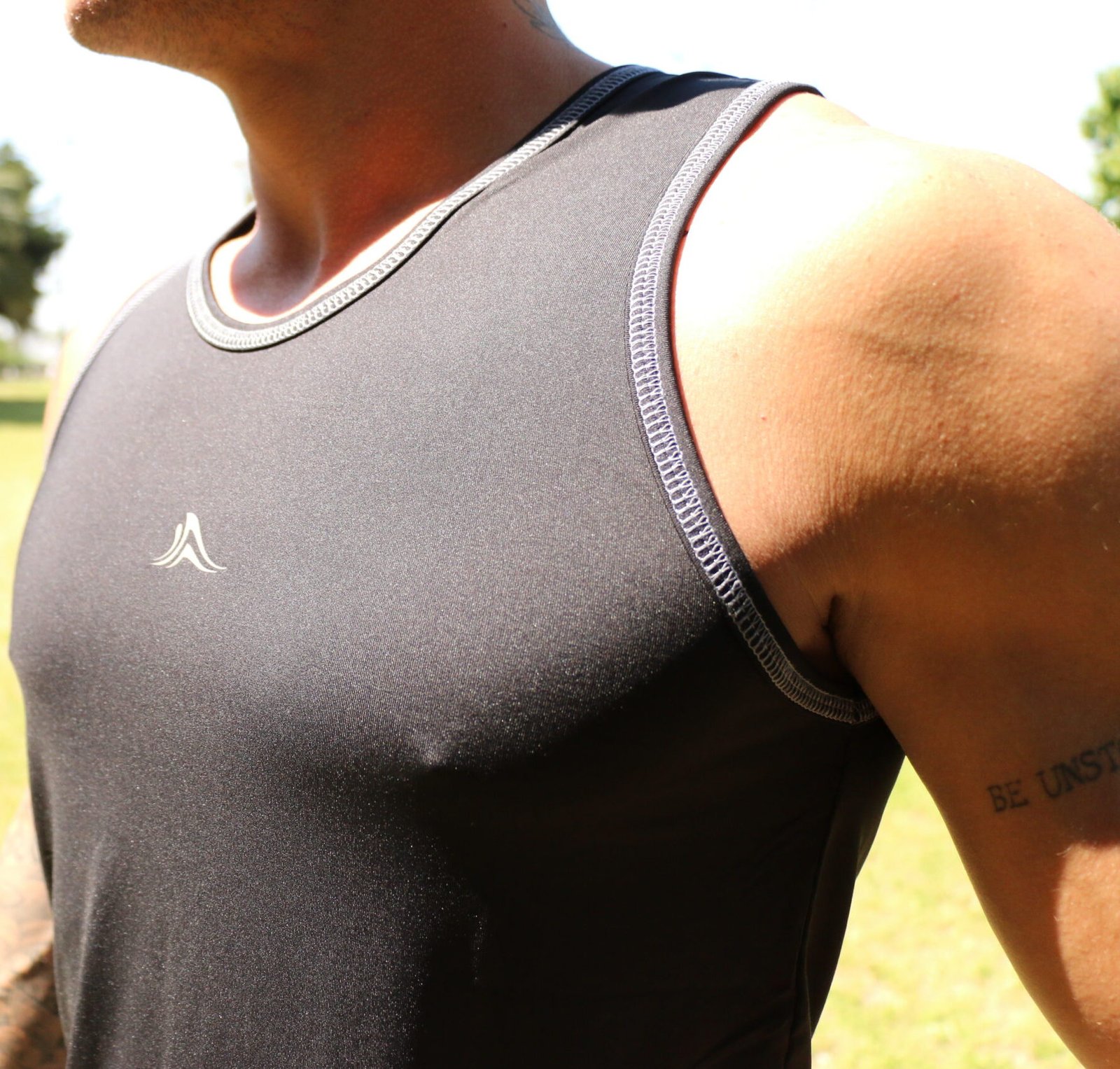 Musculosa microfibra Crossray.